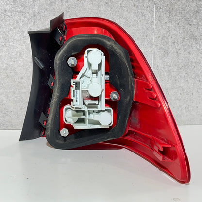 W0290 Bakljus vänster Bmw E91 Pre lci art: 7160061