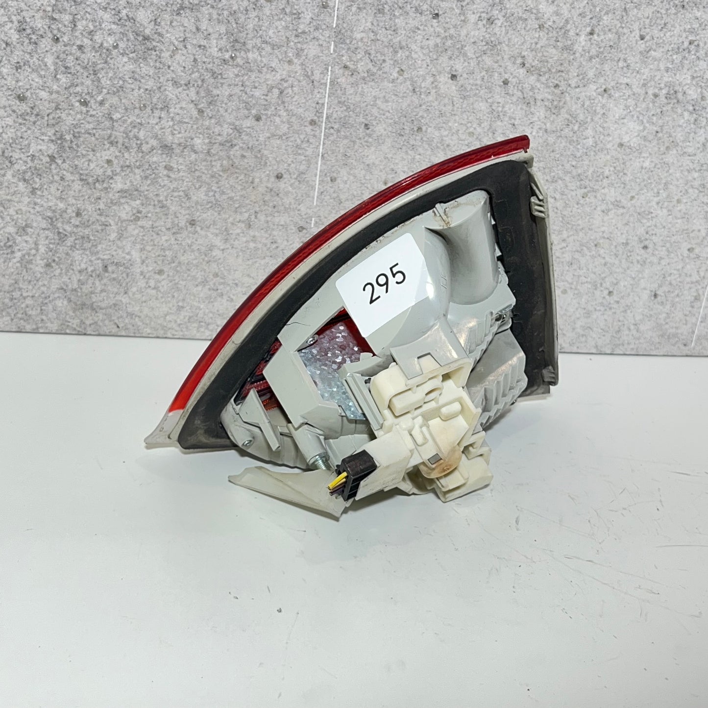 W0295 Bakljus inre höger Bmw E91 Pre lci art: 7160064