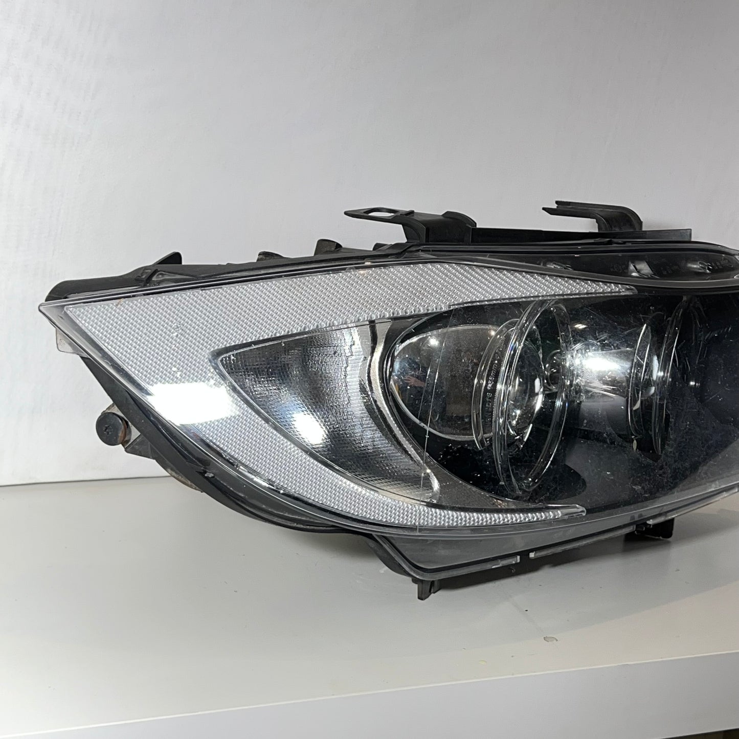 Framlykta höger Bmw E90 / E91 2005-2008 Pre Lci art: 631171616689