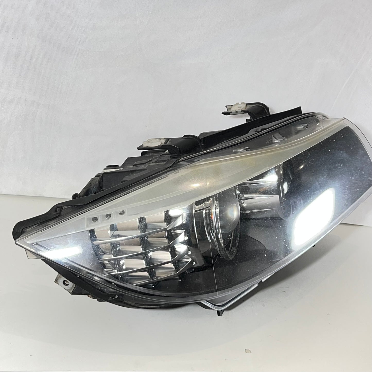 Framlykta höger Bmw E90 / E91 2007-2012 Lci art: 631172025849