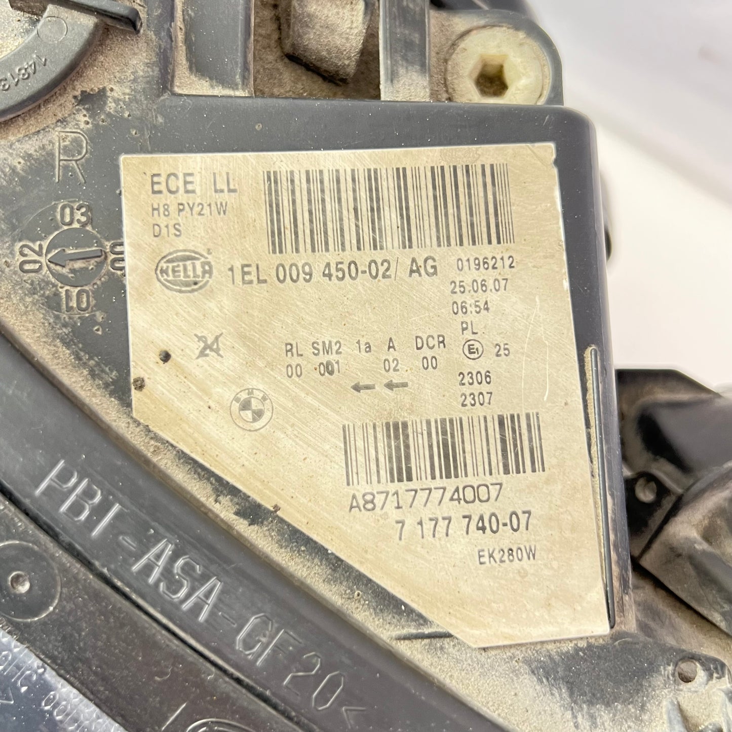 Framlykta höger Bmw E60 / E61 2007-2010 Lci art: 717774007