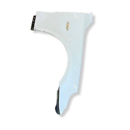 Framskärm Höger Bmw E60 / E61 färgkod: 300 Alpine White III