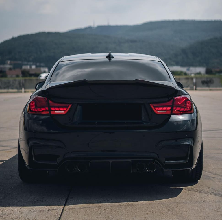 OLED bakljus i GTS stil för BMW F32 / F33 / F36 / F82 / F83 modeller