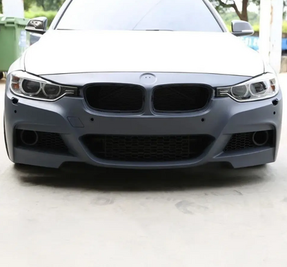 M Sport front för BMW F30 / F31, med PDC-hål, med hål för strålkastarspolare