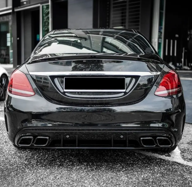 C63-stil Diffuser för bakre stötfångare + Exhaust Tips sats för Mercedes W205 / S205 (14-21) med AMG-line, blank svart