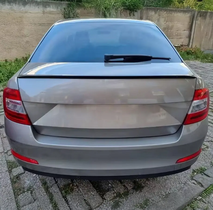 Bakluckespoiler för Skoda Octavia MK3 (13-20), blank svart