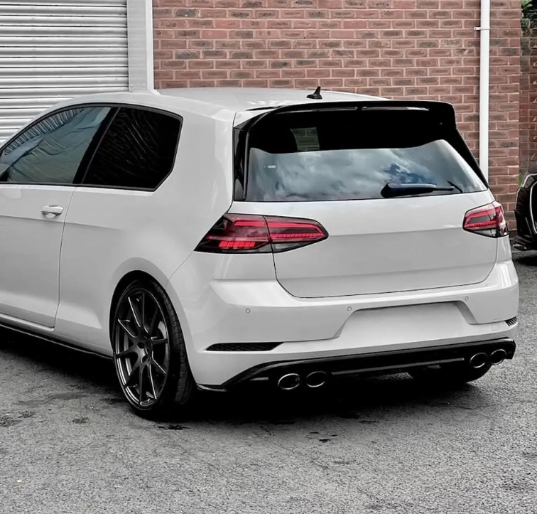 R stil LED Bakljus sats med Dynamic Blinkers för VW Golf MK7 (13-19) halvkombi
