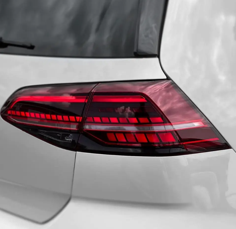 R stil LED Bakljus sats med Dynamic Blinkers för VW Golf MK7 (13-19) halvkombi