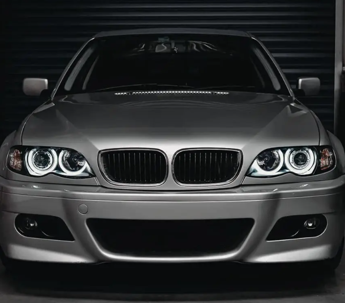 Strålkastare sats med LED Angel Eyes för BMW E46 facelift (01-05) sedan / touring