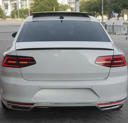 Bakluckespoiler för VW Passat B8 (15-22) sedan, blank svart