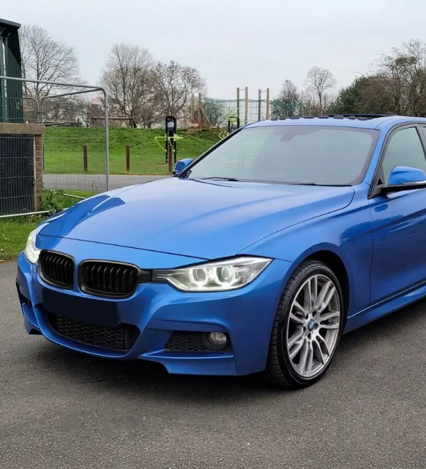 M-Pack Främre stötfångare för BMW F30 / F31, utan PDC, med hål för strålkastarspolare