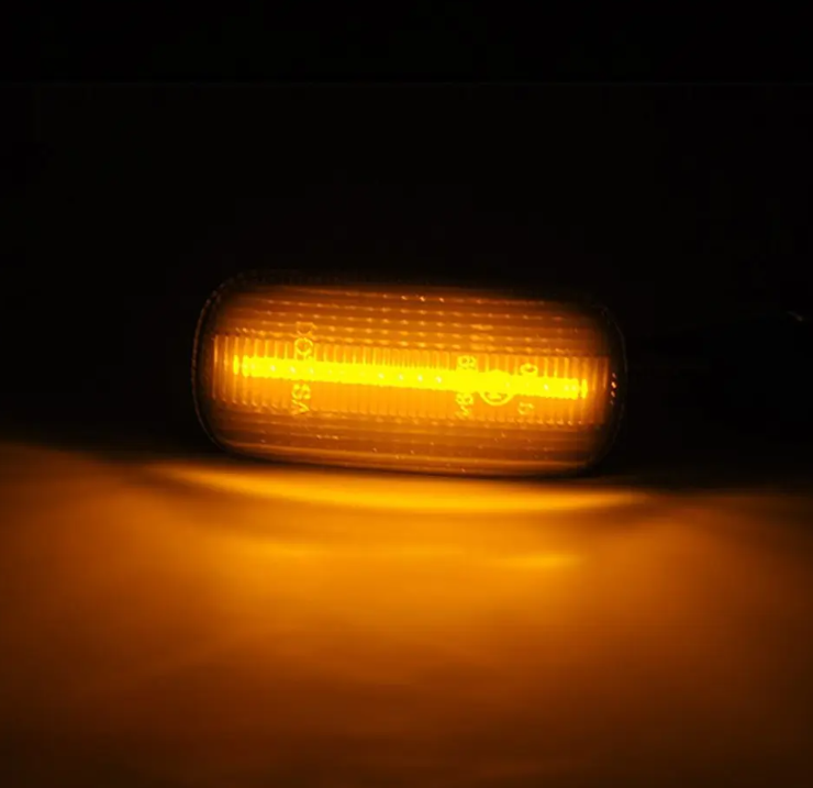 LED Sequential Sidoblinkers sats för Audi A3 / A4 / A6, röktonad