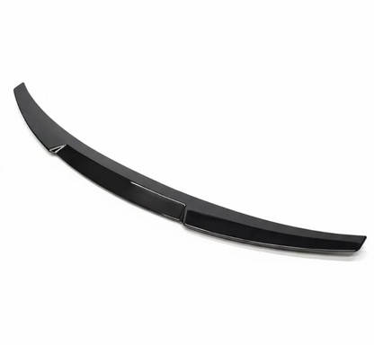 V stil Bakluckespoiler för Audi A4 B8 sedan (08-15), blank svart