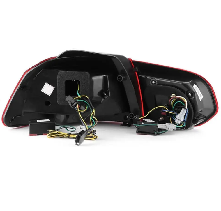 R20 stil LED Bakljus med Dynamic Blinkers för VW Golf MK6 (08-13)
