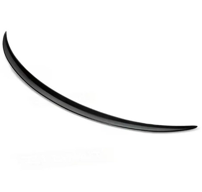 E53 stil Bakluckespoiler för Mercedes C238, blank svart