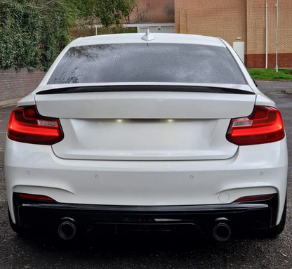 Performance Bakluckespoiler för BMW F22 / F23 / F87, blank svart