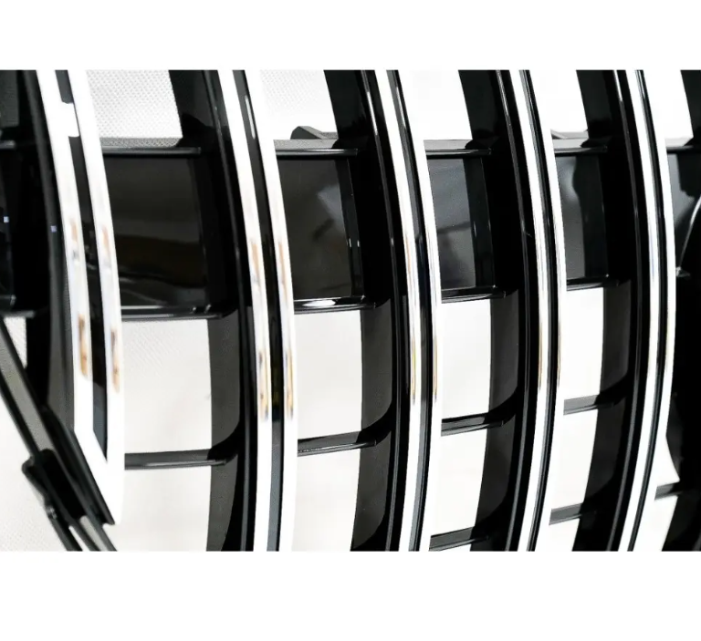 Frontgrill för Mercedes-Benz GLK X204 (12-15), svart + krom