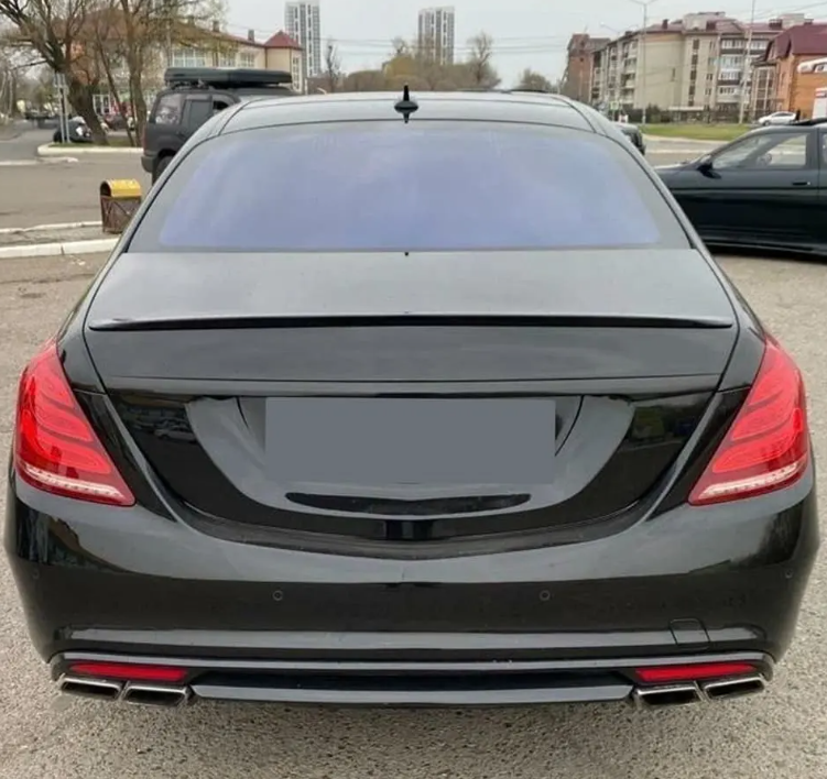Bakluckespoiler för Mercedes-Benz W222 (13-20), blank svart