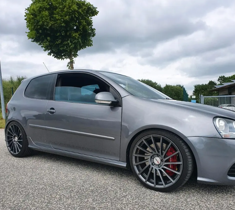 GTI-stil Sidokjolar sats för VW Golf MK5 (03-09)