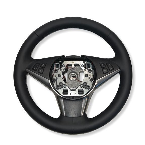 R0305 Sport ratt med rattvärme BMW E60 / E61 Ny omsydd